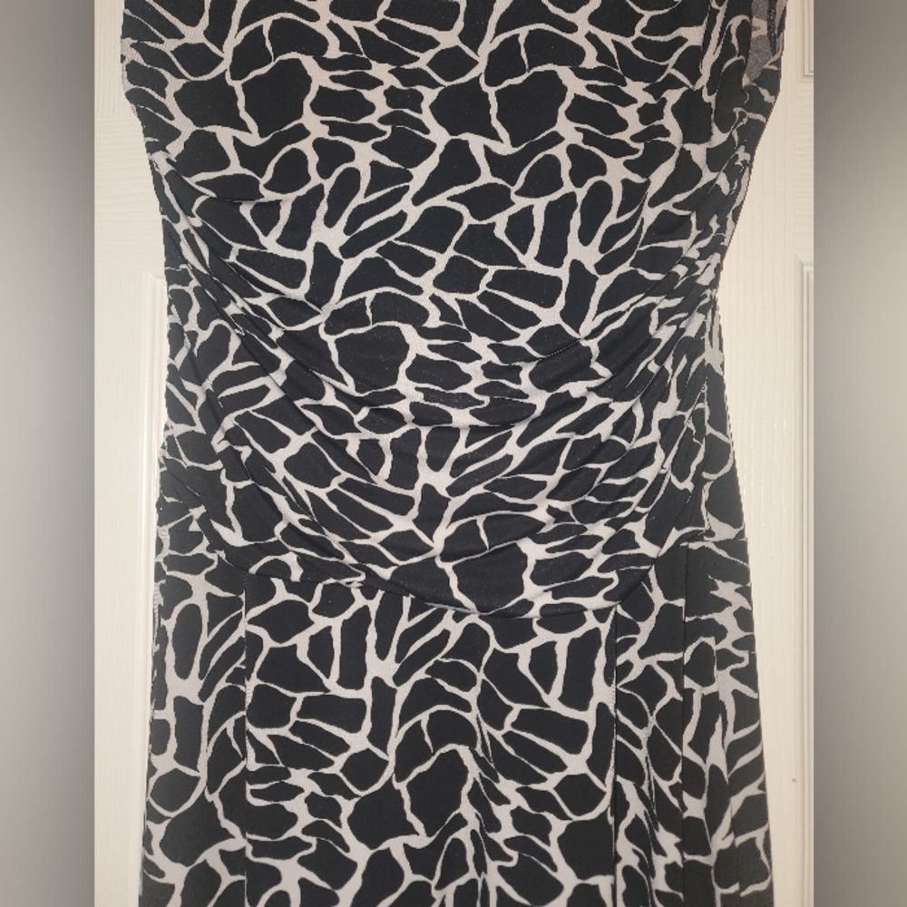 All purpose dress - Picture 2 of 2